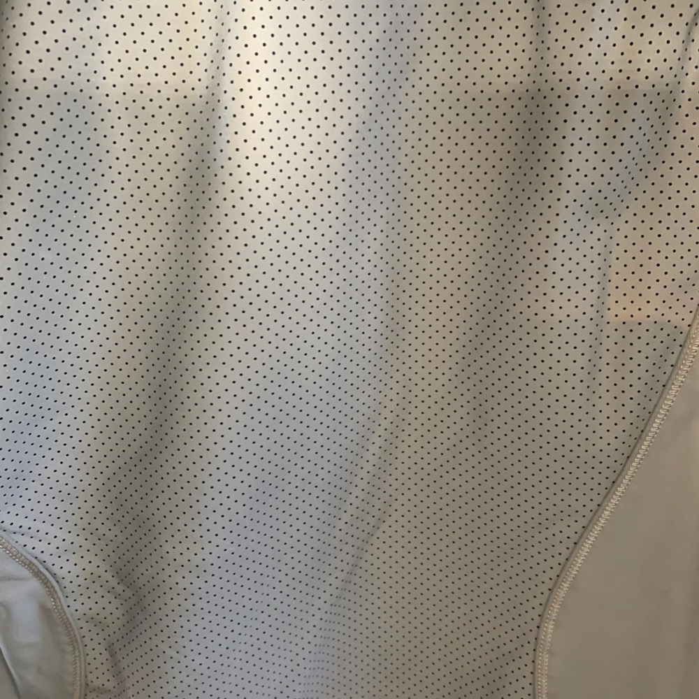 Lululemon Reflective Running Jacket - Size 6 - image 7